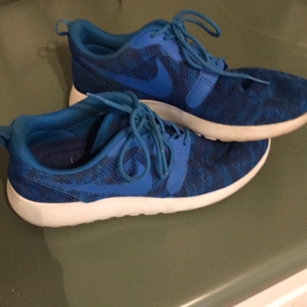 Nike Roshes